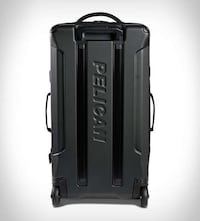 Hybrid Adventure-Ready Duffle Bags Image 4