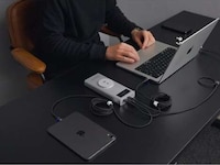 High-Capacity Five-Device Chargers Image 5