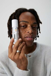 Winter-Inspired Skincare Scents Image 3