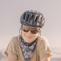 Hybrid Cyclist Sunglasses Image 2