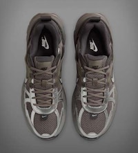 Nostalgic Millennium Sneaker Models Image 2