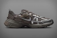 Nostalgic Millennium Sneaker Models Image 3