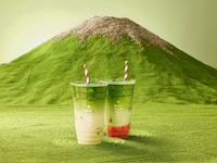 Fresh Matcha-Centric Beverages Image 1