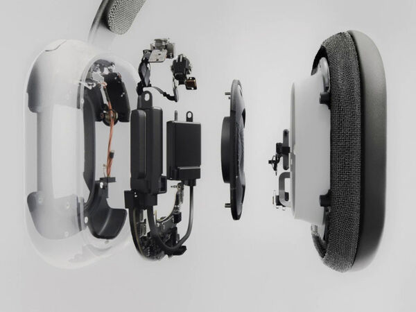 AI-Powered Next-Gen Headphones : AirPods Max 2 concept AI-Powered Next-Gen Headphones : AirPods Max 2 concept