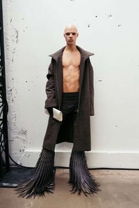 Bird Feather-Inspired Boots Image 2