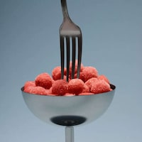 Women-Forward Creatine Supplements Image 3
