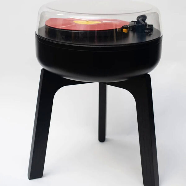 Sculptural Modern Turntable Concepts Image 2