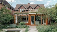Garden-Overlooking Victorian Homes Image 4