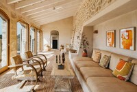 Farmhouse-Converted Vacation Homes Image 3