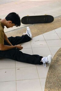 Skate-Centric Classic Footwear Image 6