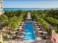 Indulgent Tropical Sanctuaries Image 2