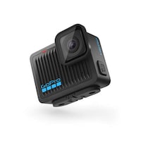 Compact Sports-Ready Cameras Image 3