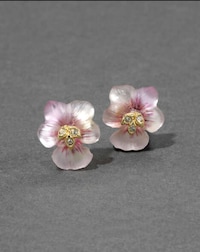 Hotel-Inspired Jewelry Collections Image 4