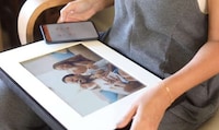 Chromatic E-Ink Picture Frames Image 2