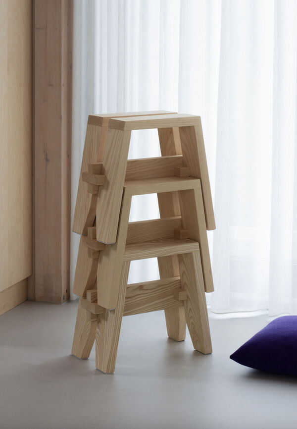 Highly Functional Stools Image 2