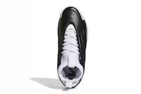 Lifestyle-Catering Molded Footwear Image 2