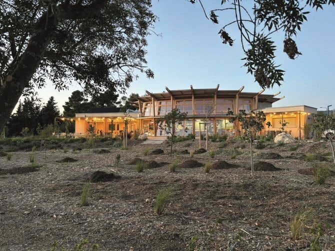 Solar-Powered European Restaurants