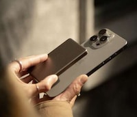 Magnetic Aluminum Power Banks Image 2