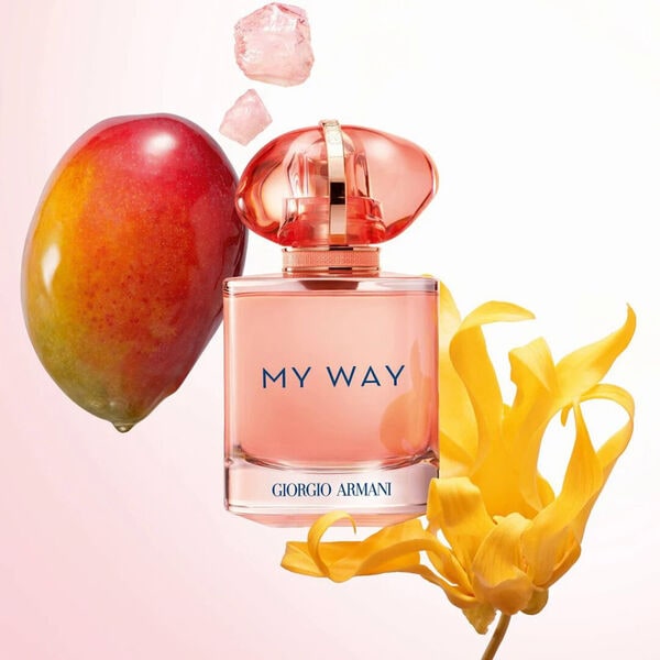 Uplifting Tropical Fragrances
