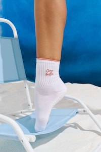 Mediterranean-Inspired Pilates Socks Image 4