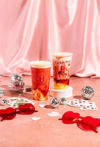 Limited-Time Strawberry Beverages Image 5
