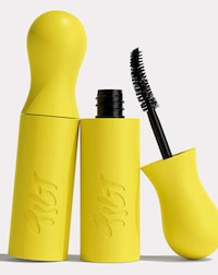 Grip-Friendly Mascaras Image 1