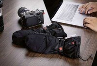 Cold Weather Photography Gloves Image 1