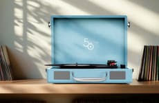 Stylish Suitcase Turntables