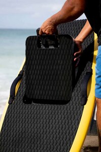 Surfing-Friendly eFoil Boards Image 4