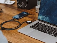 Smartwatch-Friendly Charging Cables Image 8