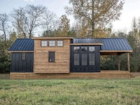 Cottage-Like Luxurious Villas Image 2