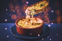 Champagne Cheddar Bakes Image 1