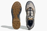 Speed Lacing Hiking Sneakers Image 4