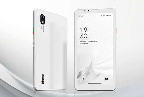 Pro-Grade E-Ink Smartphones