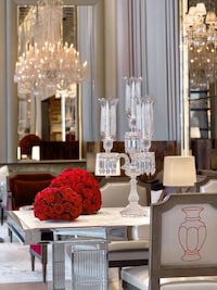 Elegantly Immersive Dining Experiences Image 1