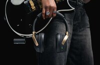Headphone-Connected Guitar Amps Image 2
