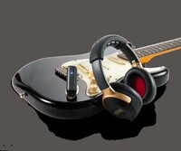 Headphone-Connected Guitar Amps Image 3