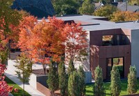 Whiskey Collector Modern Homes Image 3
