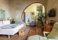 Art Deco Hotel Renovations Image 3