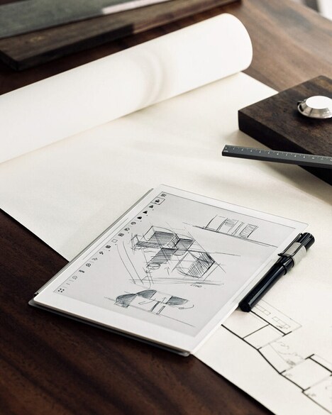 Repairable E Ink Tablets