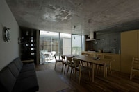 Hole-Filled Homes Image 8