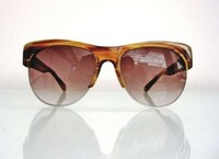 Twintastic Designer Shades Image 2