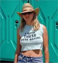 Comedic Clothing Correlations Image 8