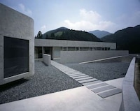 Boomerang Buildings Image 2