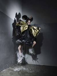 Scissor Head Fashiontography Image 3