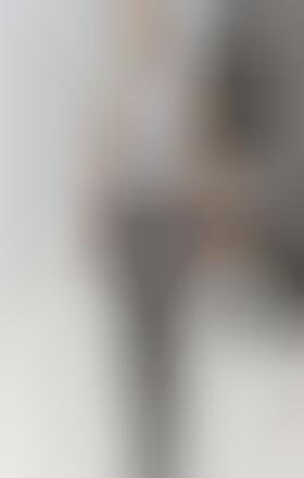 Contrasting Floral Fashion