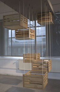 Hanging Crate Storage- Hoog En Droog Offers Innovative Solution for Clutter Image 2