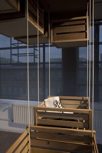 Hanging Crate Storage- Hoog En Droog Offers Innovative Solution for Clutter Image 3