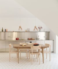 Spain-Based Bright Modern Homes Image 1