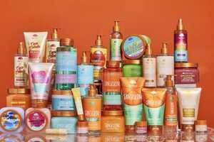 Springtime-Themed Cosmetics Collections: The Tree Hut Spring Collection ...